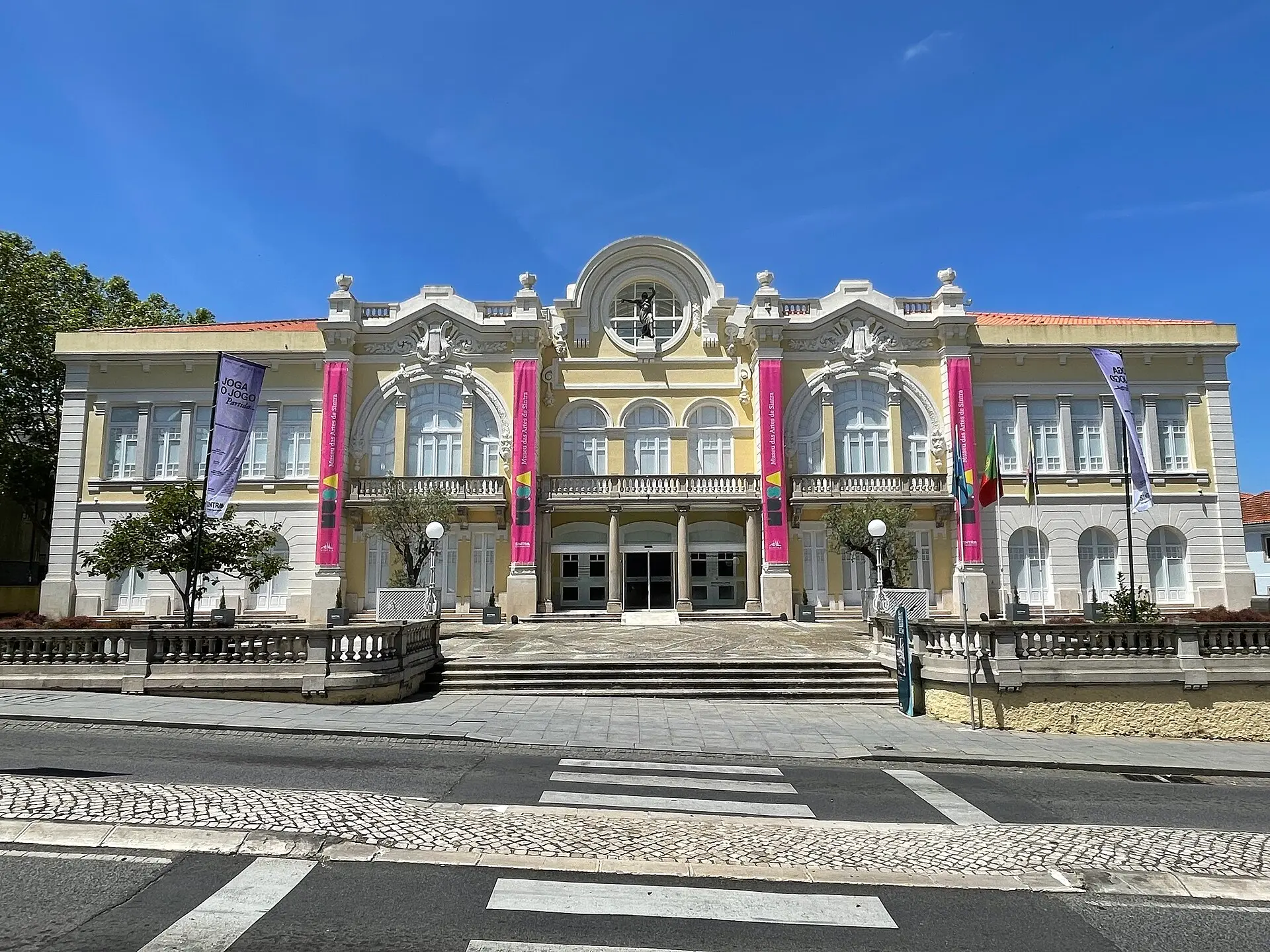 The façade of MU.SA, the former Sintra Casino